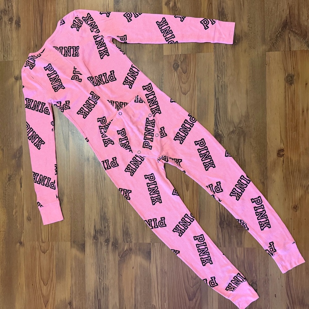 Victoria’s Secret PINK All Over Print Waffle Texture Thermal Onesie Size Small - Picture 5 of 12